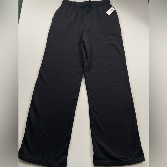 NWT Old Navy XS Straight Sweatpants — Blackjack Black, Straight Leg, Soft Fleece - Picture 1 of 8